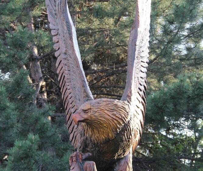 汽车旅馆  Chalet Inn