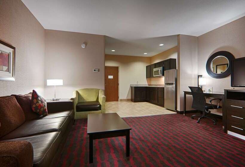 בית מלון כפרי Best Western Plus Cushing Inn & Suites