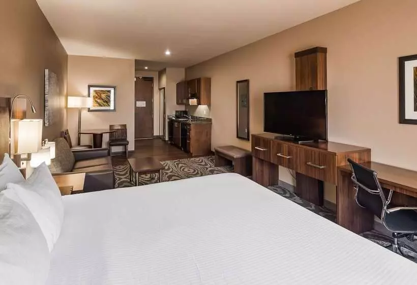 Best Western Plus Williston Hotel & Suites