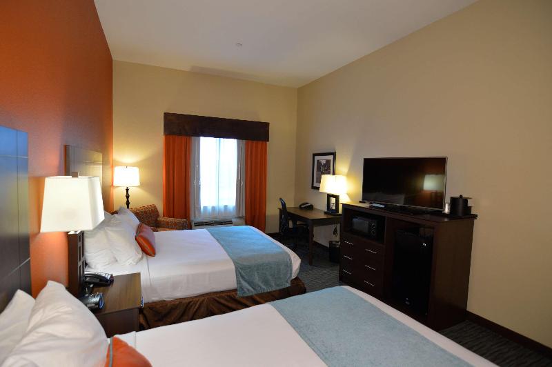 Best Western Plus Williston Hotel & Suites