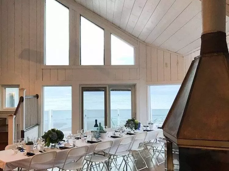 Отель Blue Inn On The Beach