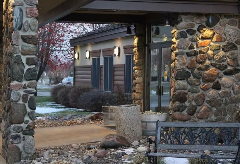 هتل C Mon Inn Grand Forks