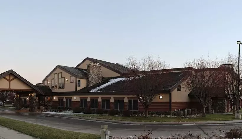 هتل C Mon Inn Grand Forks