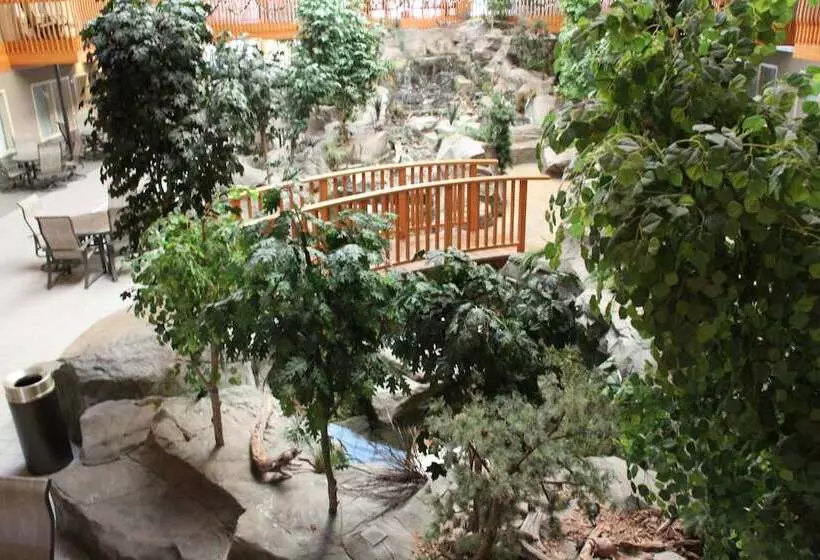 هتل C Mon Inn Grand Forks