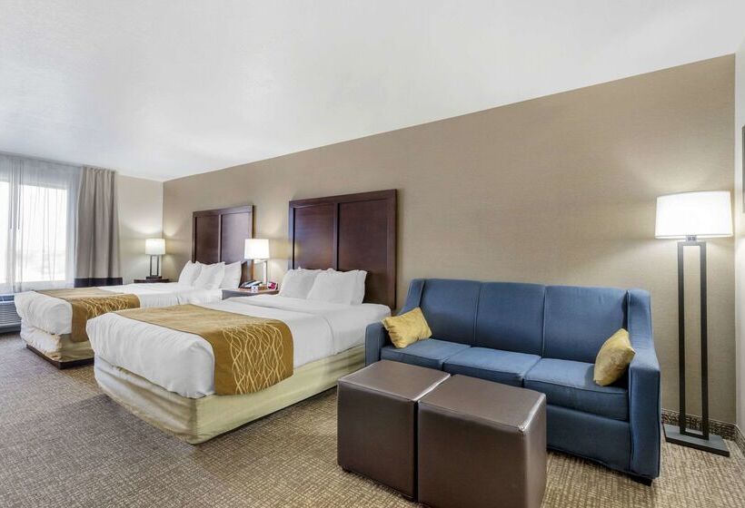 Hotel Comfort Inn & Suites Mitchell I 90