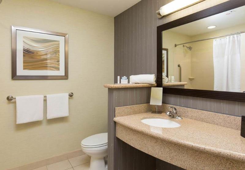 فندق Courtyard Des Moines Ankeny