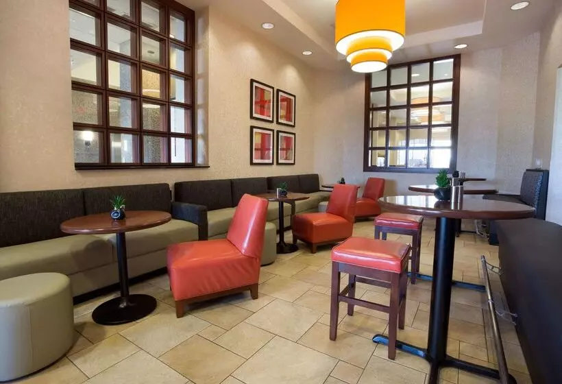 Отель Drury Inn & Suites Columbus Grove City