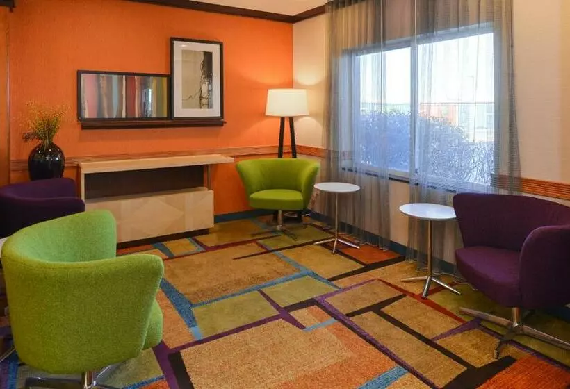 호텔 Fairfield Inn & Suites Bloomington