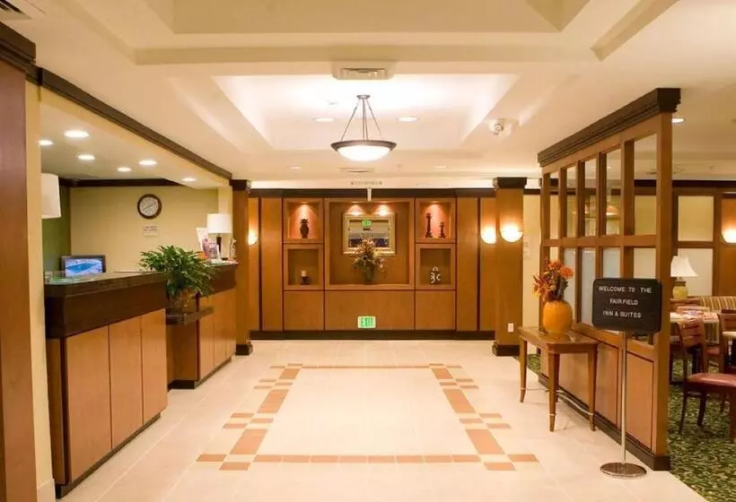 Отель Fairfield Inn & Suites Burley
