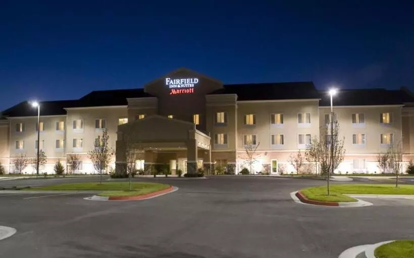 Отель Fairfield Inn & Suites Burley