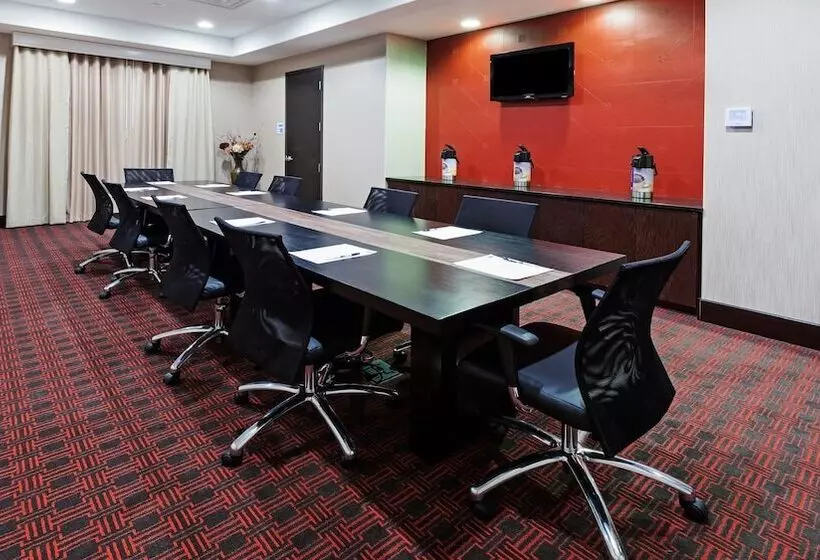 Holiday Inn Express Hotel And Suites Duncan, An Ihg