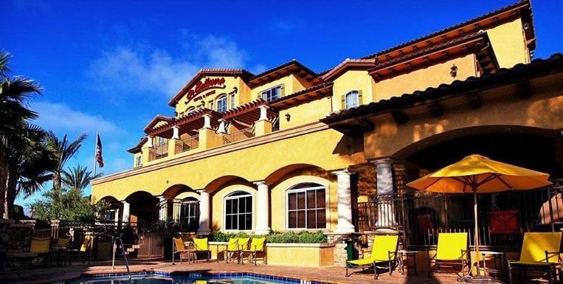 La Bellasera Hotel & Suites