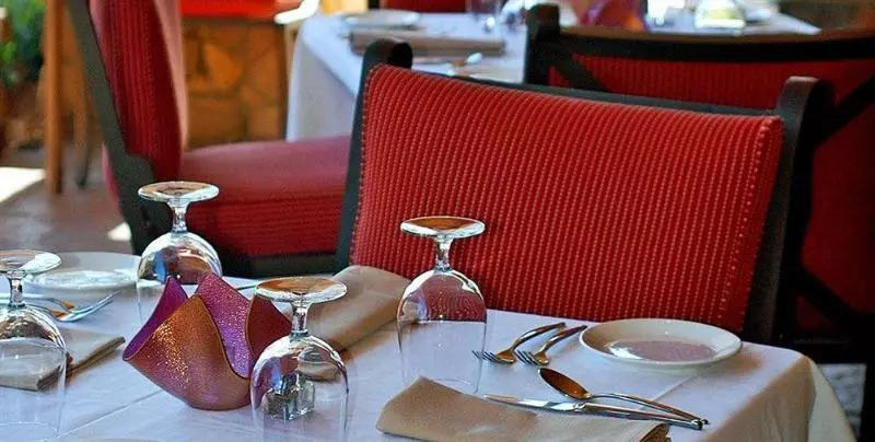 La Bellasera Hotel & Suites