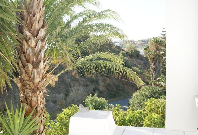 בית מלון כפרי Lofos