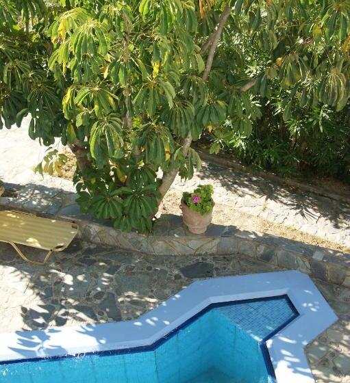 בית מלון כפרי Lofos