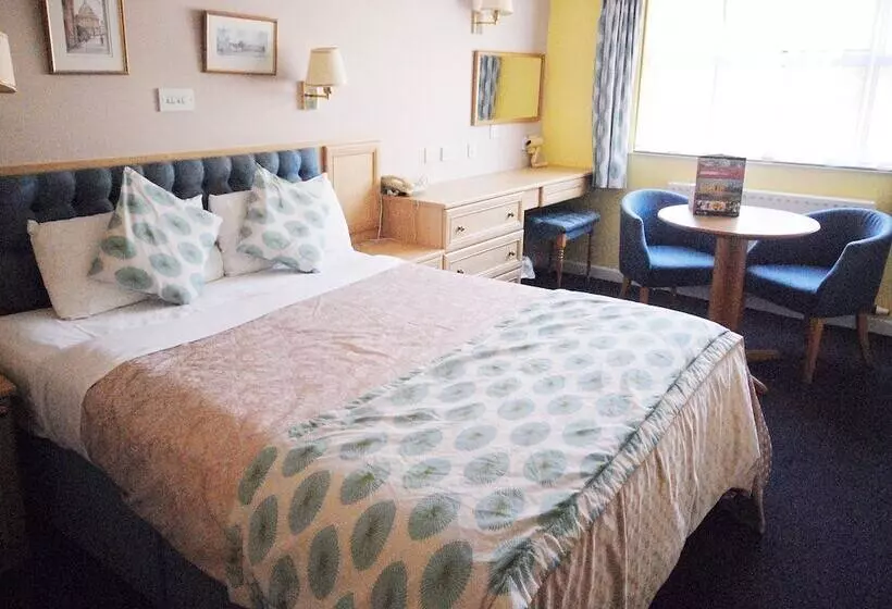 هتل Marlborough House   Guest House