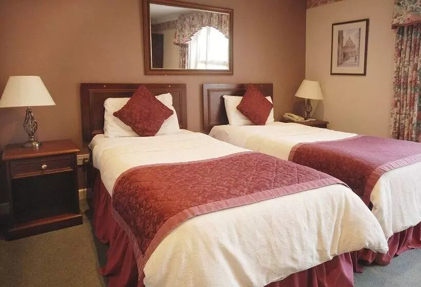 هتل Marlborough House   Guest House