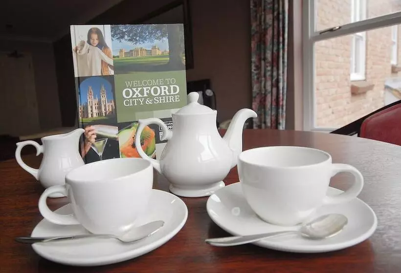 هتل Marlborough House   Guest House