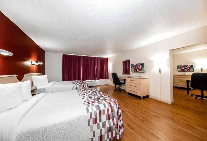 בית מלון כפרי Red Roof Inn & Suites Wytheville