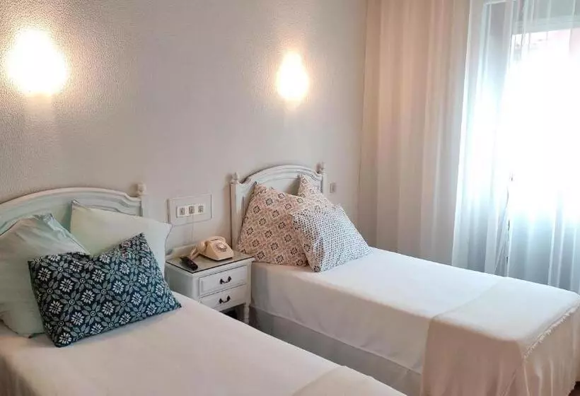 هتل Terrace House