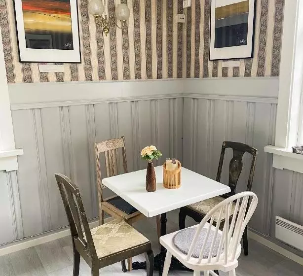 Отель Valldal Fjord Lodge B&b