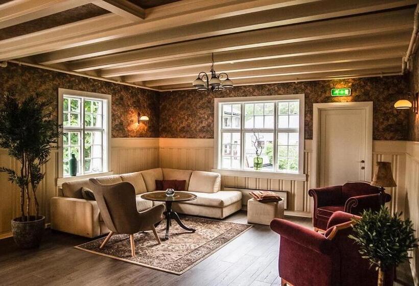 Hotel Valldal Fjord Lodge B&b