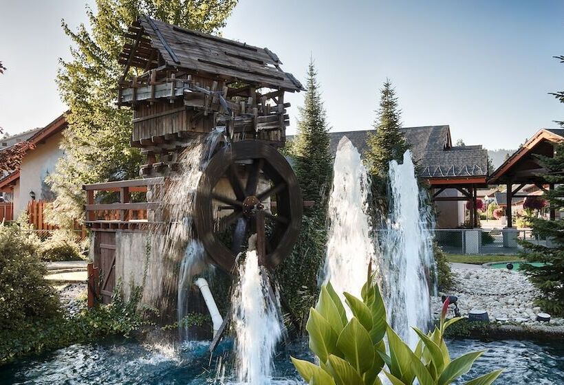 Icicle Village Resort