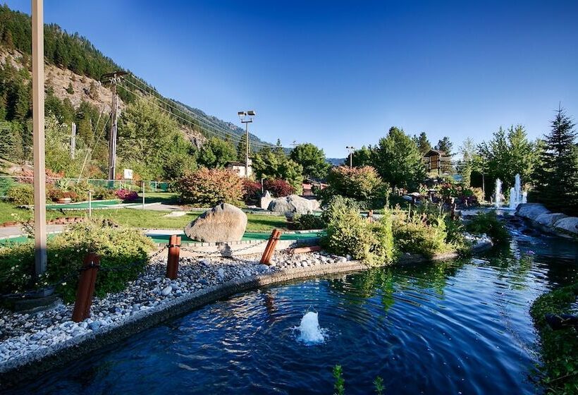 Icicle Village Resort