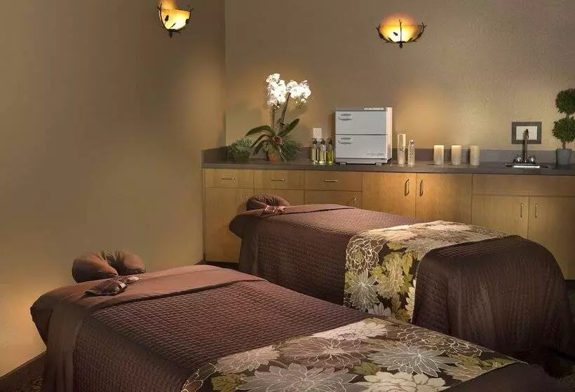 Icicle Village Resort