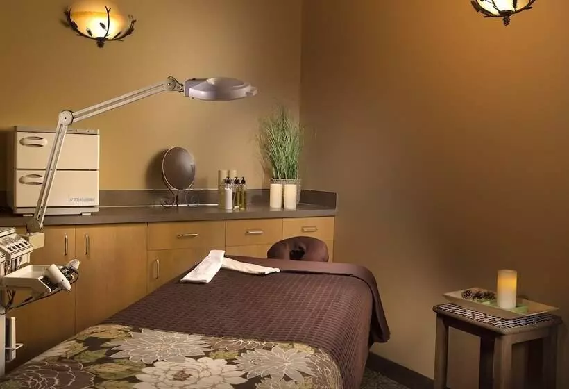 Icicle Village Resort