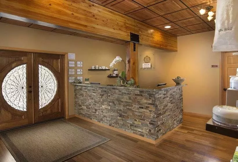 Icicle Village Resort