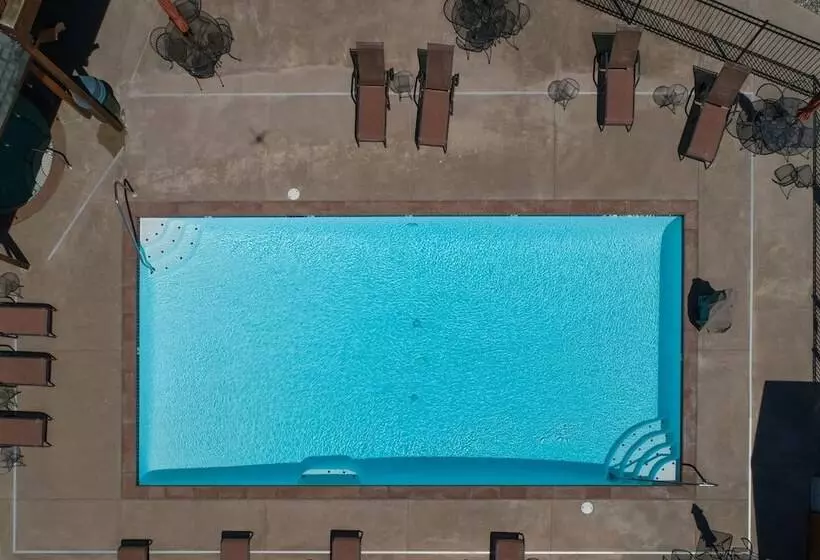 Icicle Village Resort