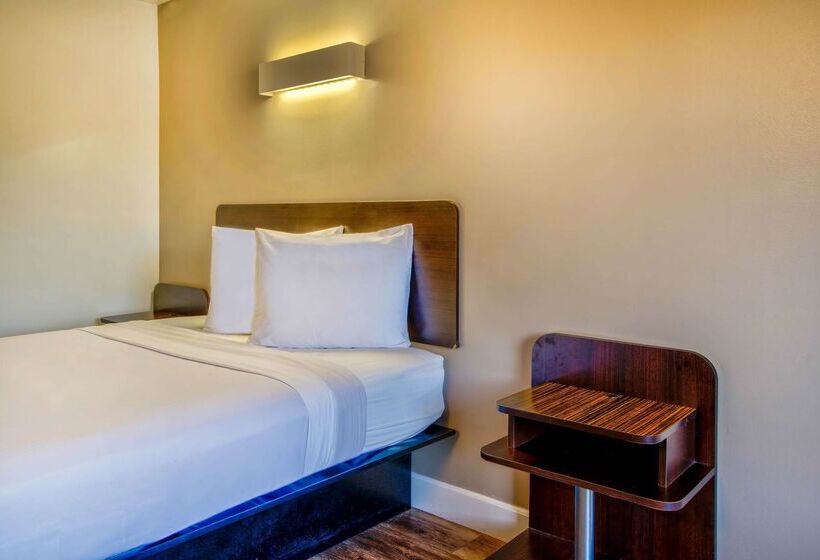 Motel 6hesperia, Ca  West Main Street I15