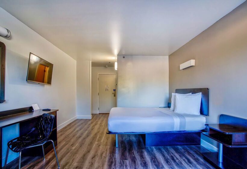 Motel 6hesperia, Ca  West Main Street I15