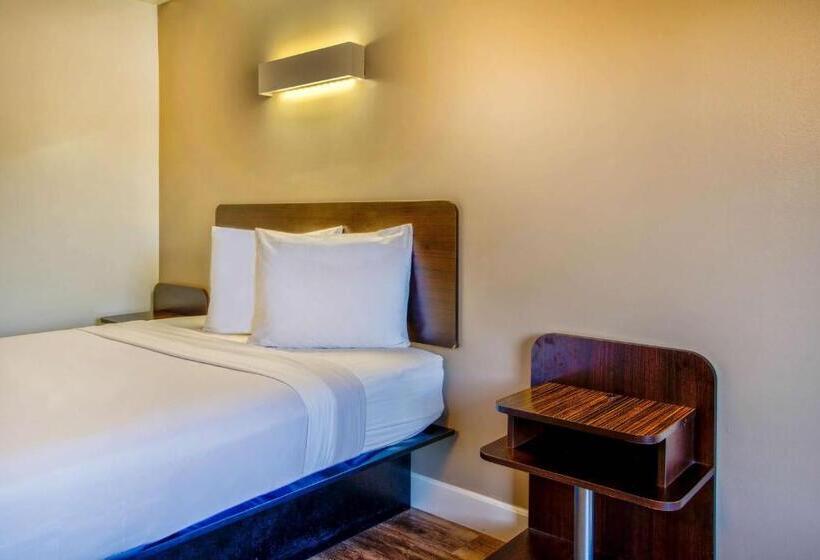 Motel 6hesperia, Ca  West Main Street I15