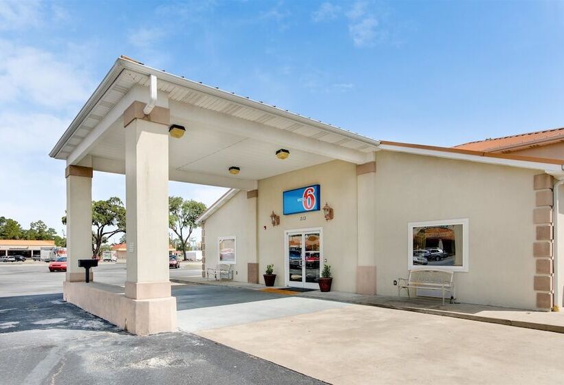 Motel 6hinesville, Ga