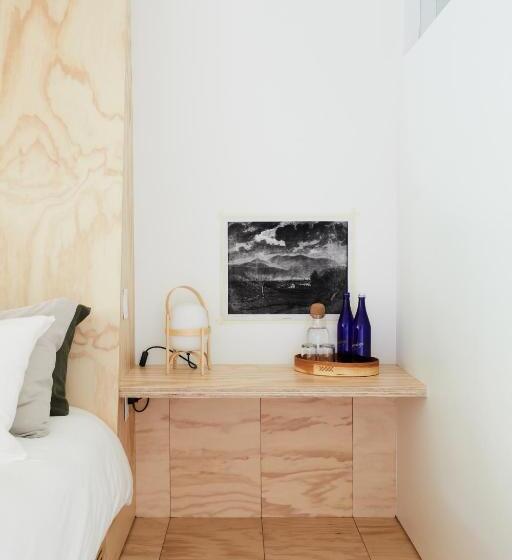 Мотель Tourists