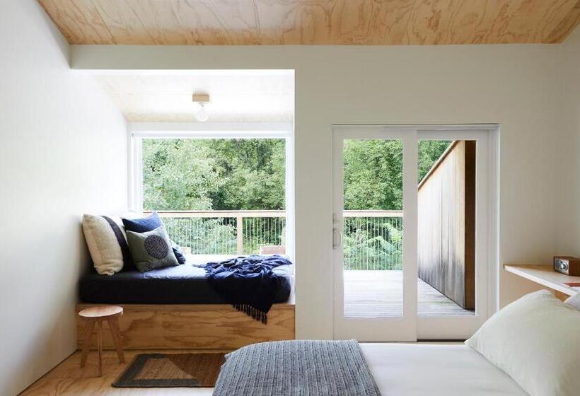 Мотель Tourists