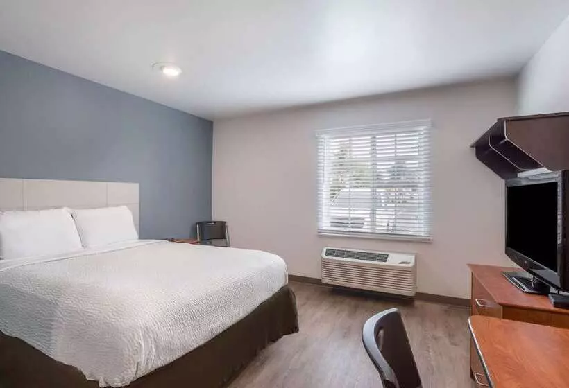 Extended Stay America Select Suites  Orlando  Sanford  Airport