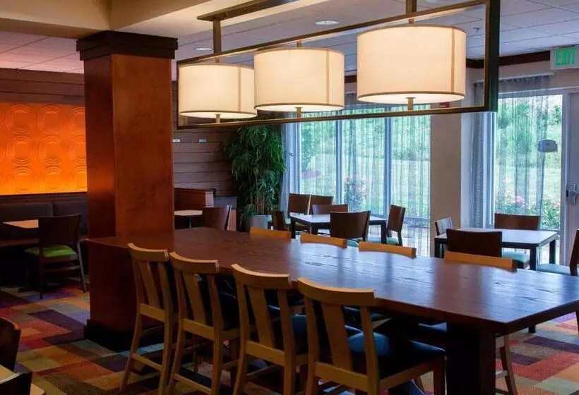 Fairfield Inn & Suites Bedford