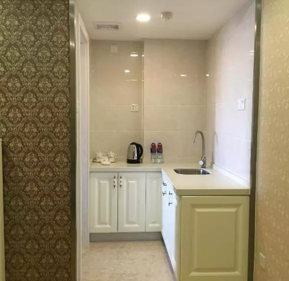 Guangzhou Pleasant Grasse