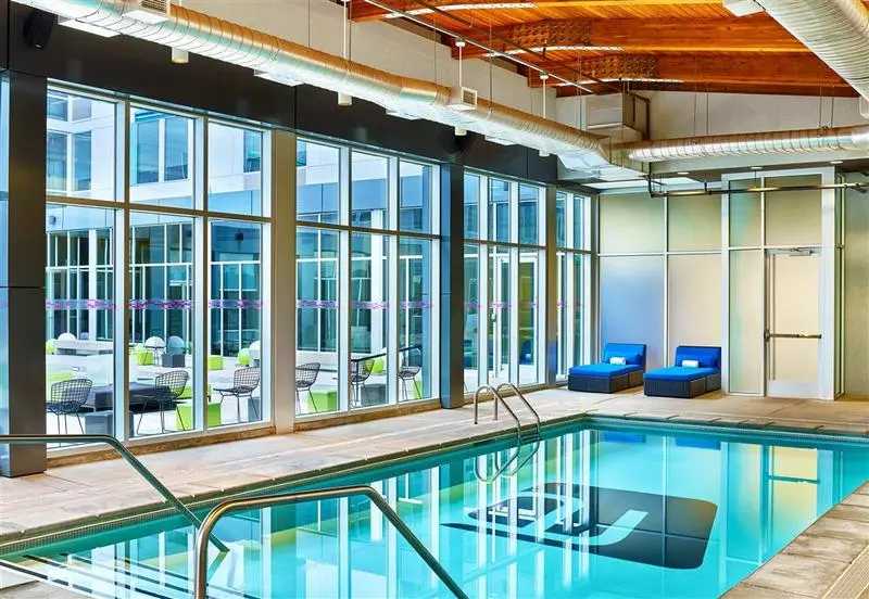 Отель Aloft Denver Airport At Gateway Park