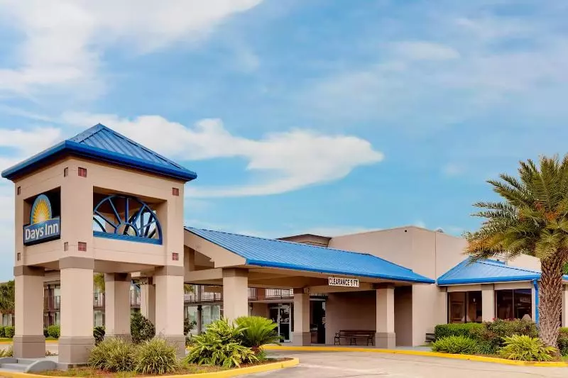 هتل Days Inn By Wyndham Lafayette Scott