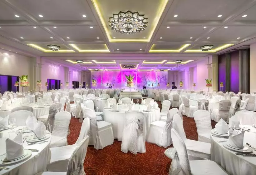 Hotel Bahi Ajman Palace