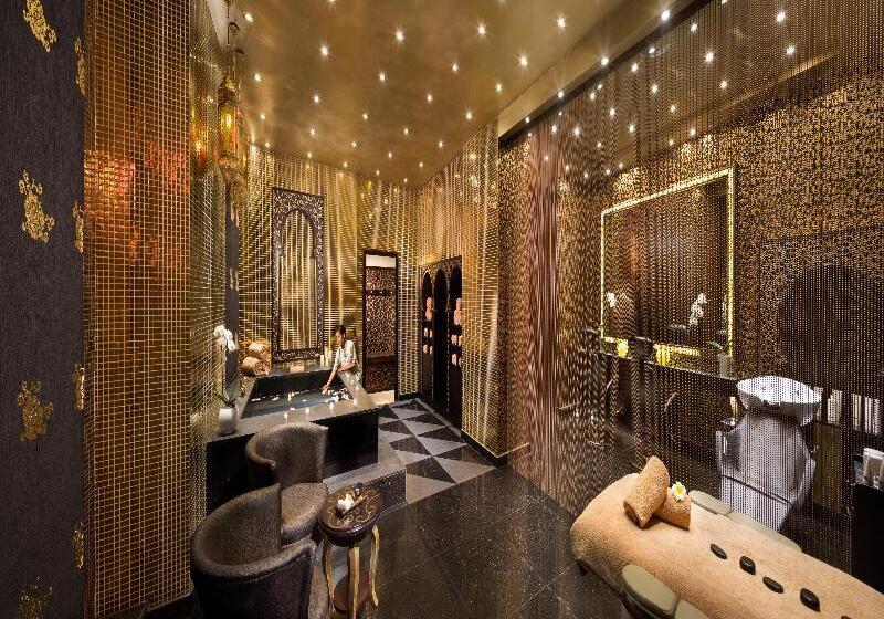 Hotel Bahi Ajman Palace