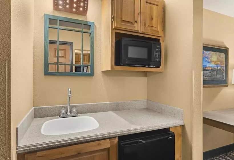 호텔 Bitterroot River Inn And Conference Center