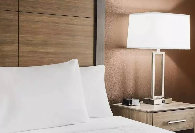 호텔 Bitterroot River Inn And Conference Center