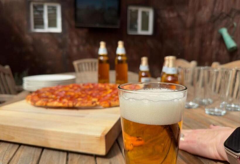 Отель Bodega Bay Inn