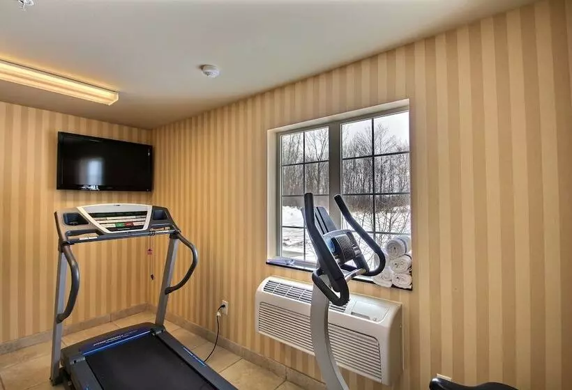 호텔 Cobblestone Inn & Suites Brillion