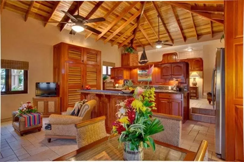 בית מלון כפרי Coco Beach Resort